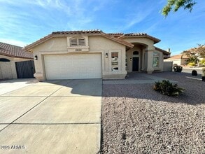13854 N 30th St in Phoenix, AZ - Building Photo - Building Photo
