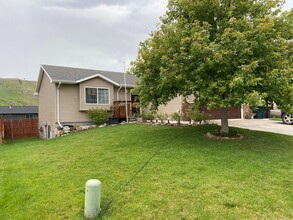 14760 Telluride St in Summerset, SD - Building Photo - Building Photo