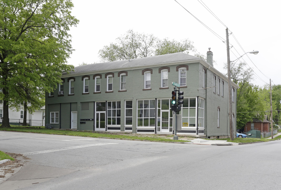 900 S Broadway St in Leavenworth, KS - Building Photo