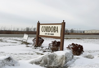 Cordoba Apartments in Perrysburg, OH - Foto de edificio - Building Photo