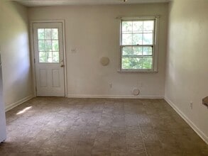 105 Embrey Ct in Concord, VA - Building Photo - Building Photo