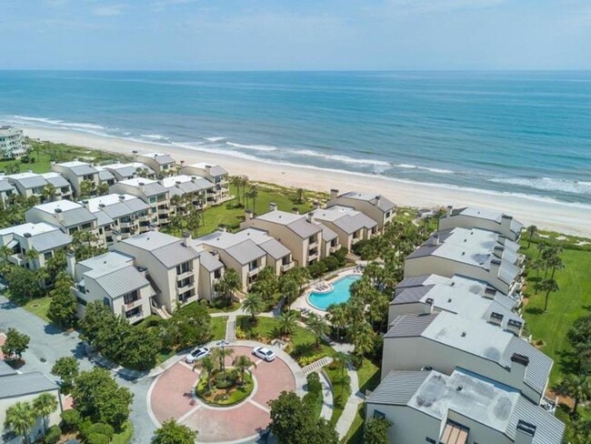 property at 752 Spinnakers Reach Dr
