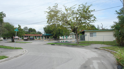 371 NE 80th Ter in Miami, FL - Building Photo - Building Photo