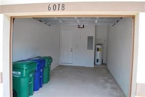 6018 NW 116th Dr in Coral Springs, FL - Building Photo - Building Photo