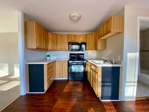 12 Cedar St in Holliston, MA - Building Photo - Building Photo