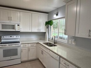 1337 Lake Asher Cir in Apopka, FL - Building Photo - Building Photo