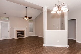 8618 Woodhill Manor Ct in Charlotte, NC - Building Photo - Building Photo