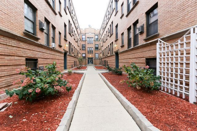 property at 824 W Cornelia Ave