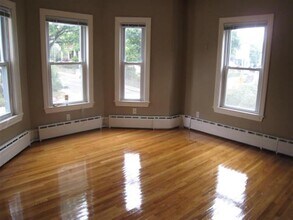 1230 Broadway, Unit 3 in Somerville, MA - Building Photo - Building Photo