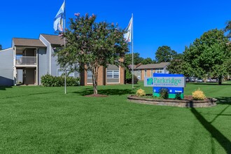 Parkridge Apartments in Graham, NC - Building Photo - Building Photo