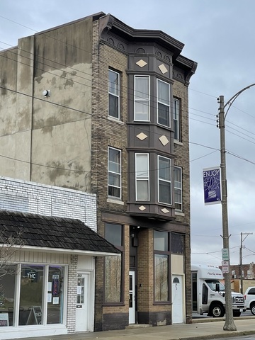 211 E Stephenson St in Freeport, IL - Building Photo