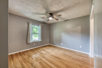 8202 Westland Dr in Knoxville, TN - Building Photo - Building Photo