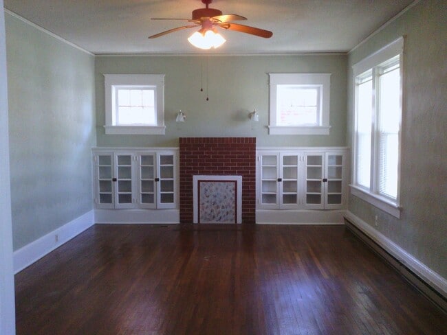 1001 Cedar St in Elizabeth City, NC - Building Photo - Building Photo