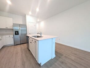 5916 Ortega Lk Dr in Jacksonville, FL - Building Photo - Building Photo