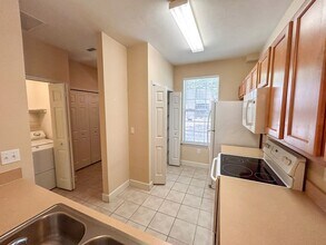 861 NW 21st Ave in Gainesville, FL - Building Photo - Building Photo