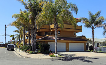 221 S Myers St in Oceanside, CA - Building Photo - Building Photo