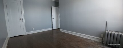 8010 S Eberhart Ave in Chicago, IL - Building Photo - Building Photo