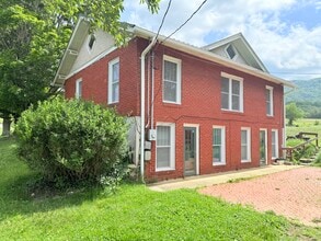 1681 Linville Creek Rd in Vilas, NC - Building Photo - Building Photo