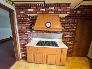 121 Davis St in Corning, NY - Building Photo - Building Photo