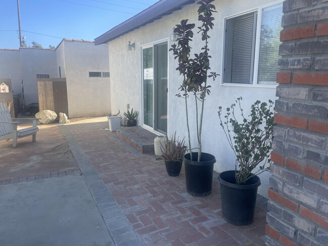 815 W 134th St in Gardena, CA - Foto de edificio - Building Photo
