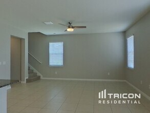 11155 Abaco Island Ave in Riverview, FL - Building Photo - Building Photo