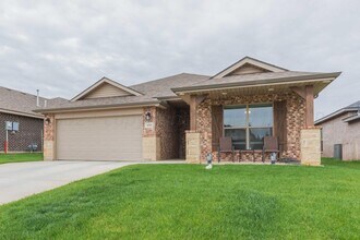 1839 Montaluse Rd in Amarillo, TX - Building Photo - Building Photo