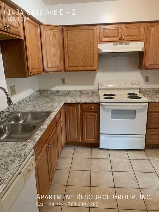 property at 1434 Case Ave E