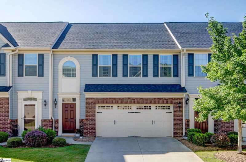 30 Irvington Dr in Greer, SC - Building Photo