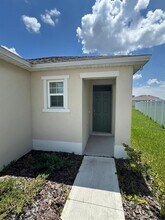 2422 Taloncrest Ct in Eagle Lake, FL - Building Photo - Building Photo