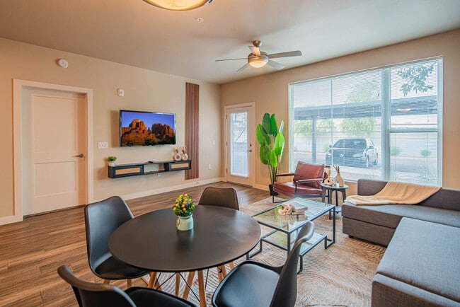 2044 S Willow Creek Apartment