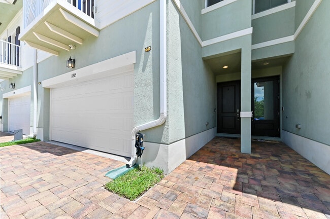 11965 Park Central in Royal Palm Beach, FL - Building Photo - Building Photo