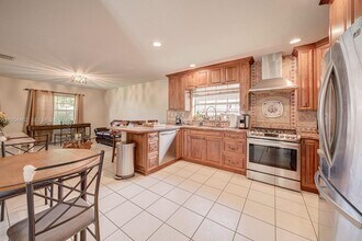 18128 SW 151st Ave in Miami, FL - Building Photo - Building Photo