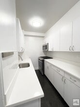 EAST 57 STREET, Unit 2D in New York, NY - Foto de edificio - Building Photo