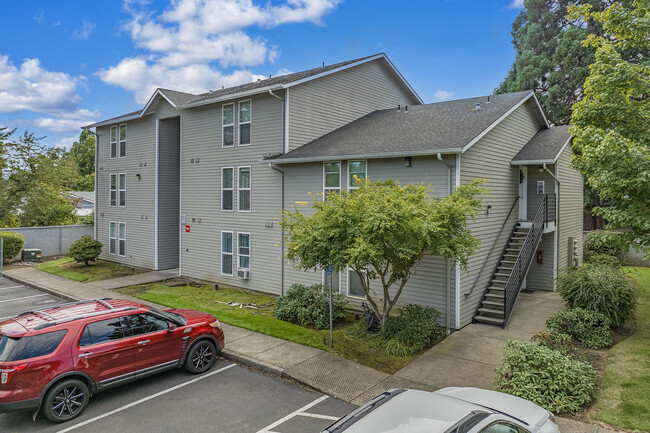 5100 10th Ave NE in Keizer, OR - Foto de edificio - Building Photo