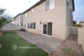 8047 Aztec Basin Ave in Las Vegas, NV - Building Photo - Building Photo