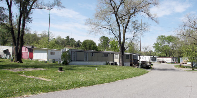 Longacre Mobile Home Community in Indianapolis, IN - Building Photo - Building Photo