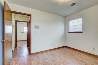 1308 NE 25th St in Oklahoma City, OK - Building Photo - Building Photo