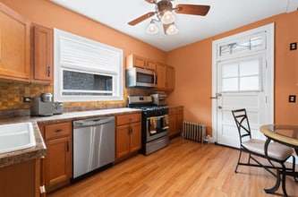 7414 S Prairie Ave, Unit 2 in Chicago, IL - Building Photo - Building Photo