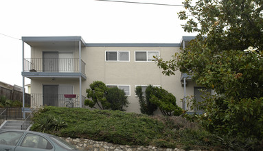 2422 21st Ave in Oakland, CA - Building Photo - Building Photo