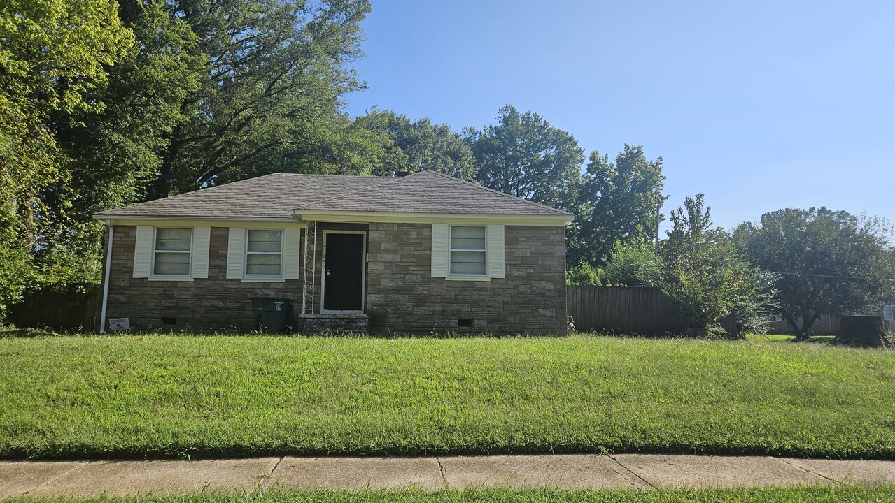 4189 Dunn Rd, Unit Dunn Ave in Memphis, TN - Building Photo