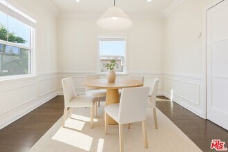 111 N Harper Ave in Los Angeles, CA - Building Photo - Building Photo