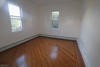 176 Shephard Ave, Unit 1 in Newark, NJ - Building Photo - Building Photo