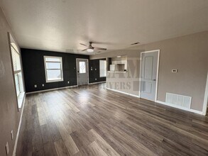 401 Forest Ln in Gun Barrel City, TX - Building Photo - Building Photo