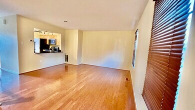 18927 Birdseye Dr in Germantown, MD - Building Photo - Building Photo