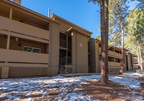 1385 W University Ave in Flagstaff, AZ - Building Photo