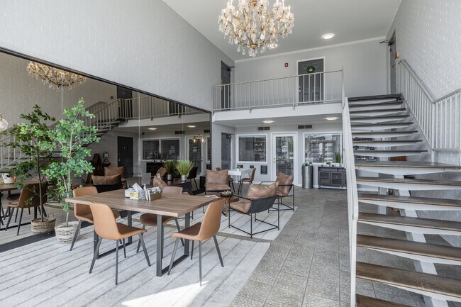 Royal Arms of Green Hills in Nashville, TN - Foto de edificio - Building Photo