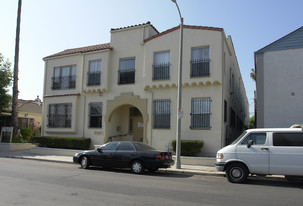 Hollywood Gardens Apartments