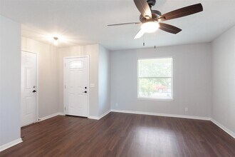 305 Goddard in Kyle, TX - Building Photo - Building Photo