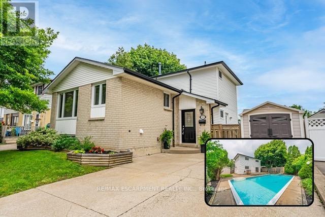 12 Quinlan Ct in Hamilton, ON - Building Photo