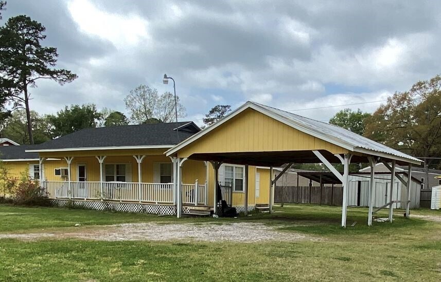 20672 Trinity Way in New Caney, TX - Foto de edificio